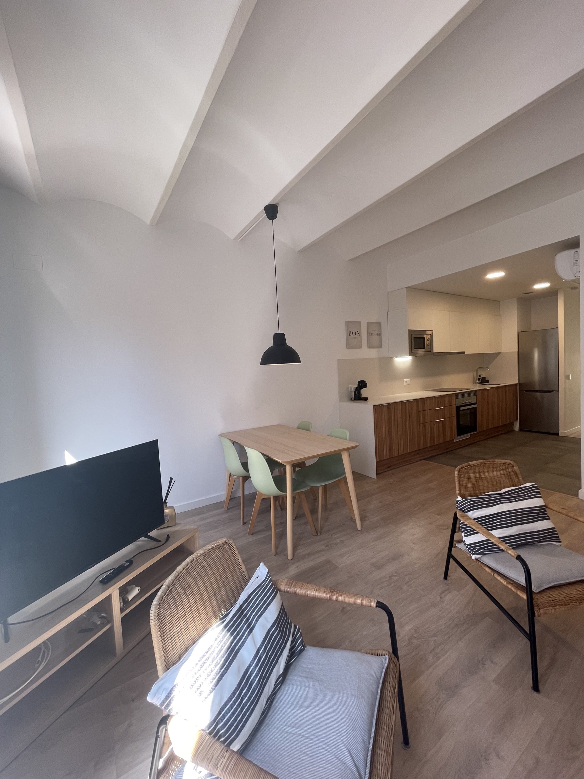 APT Hospitalet de Llobregat 4 Disponible a partir 18/06/2027 - Imagen 2